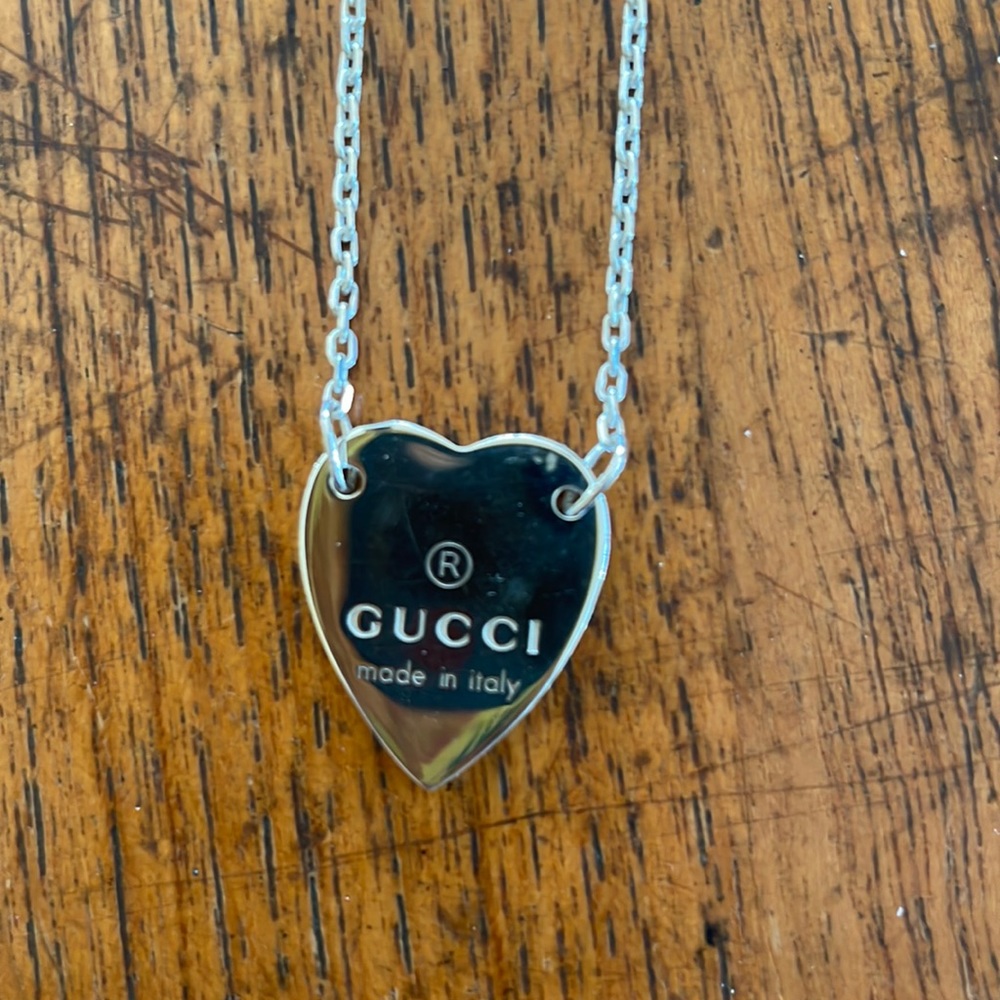 Gucci silver heart necklace